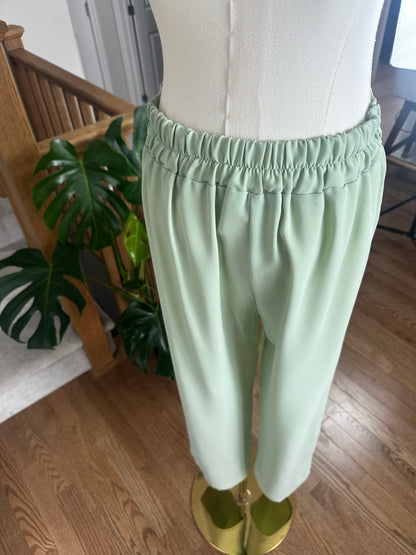 Cool Pistachio | فستقي ناعم